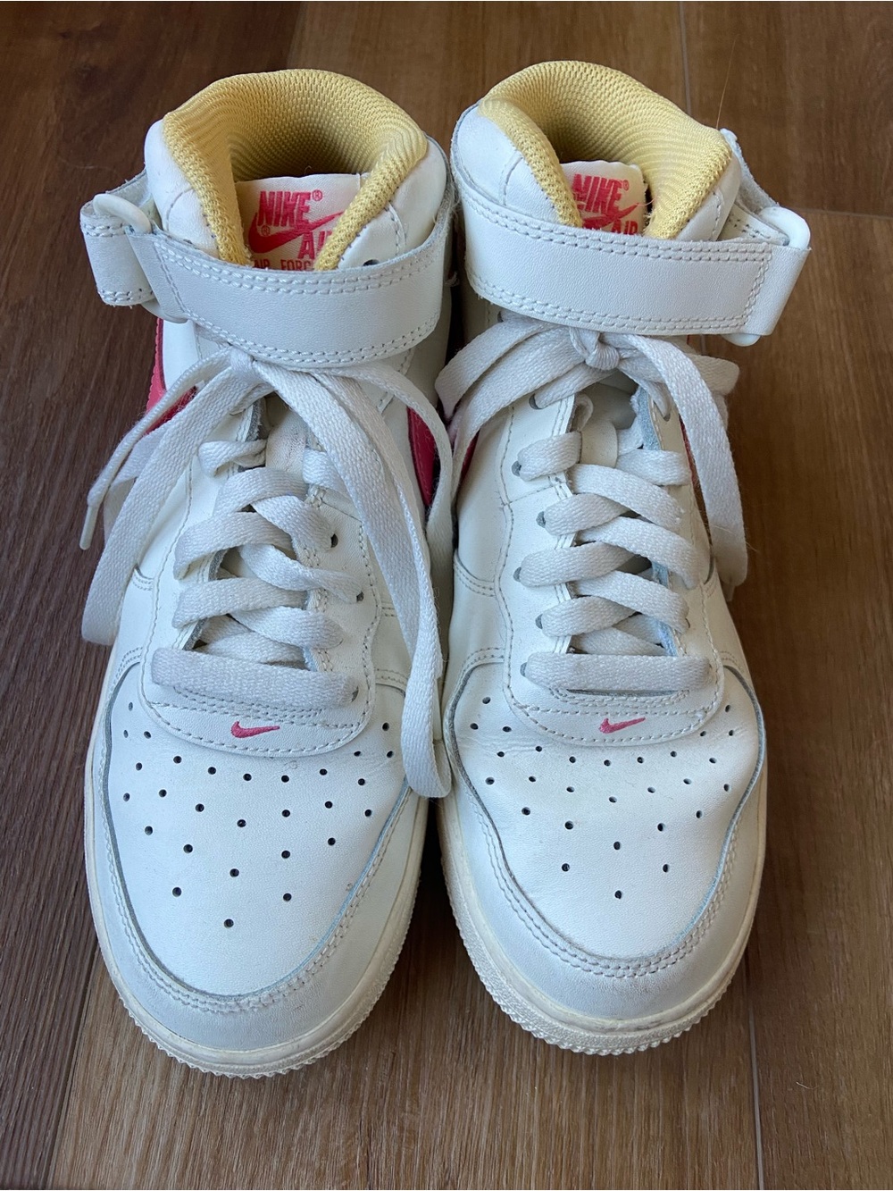 Nike Kids' Air Force 1 Mid LE Sail Sea Coral High Top Sneakers Size 5.5